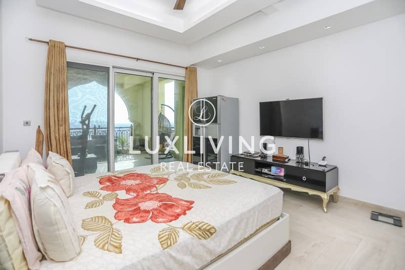 12 Upgraded 2 Beds| C Type | Marina View