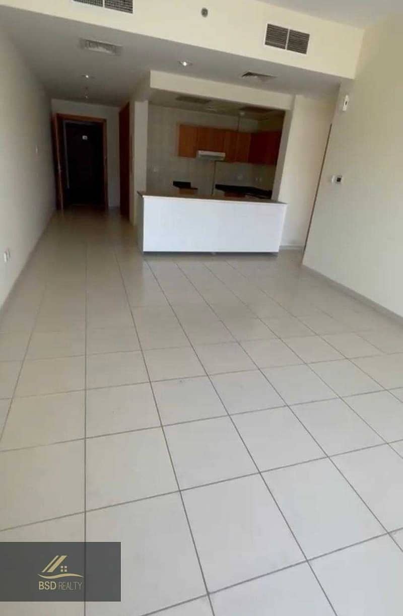 BEST LAY-OUT,CORNER UNIT ONE BEDROOM APARTMENT FOR SALE