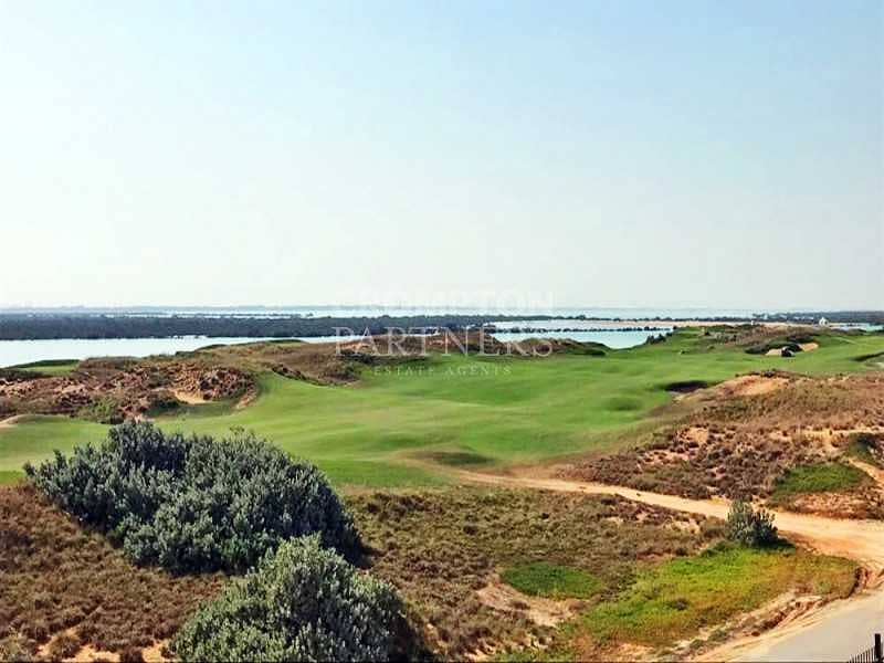 Partial Golf & Ferrari World views|Balcony Partial Golf & Ferrari World views|Balcony
