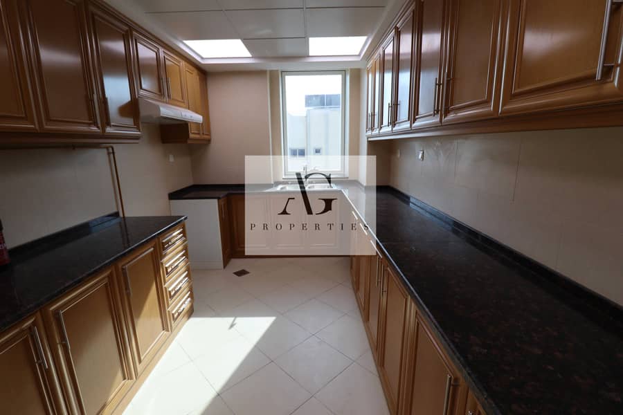 11 Amazing Brand New 2 Bed with separate kitchen