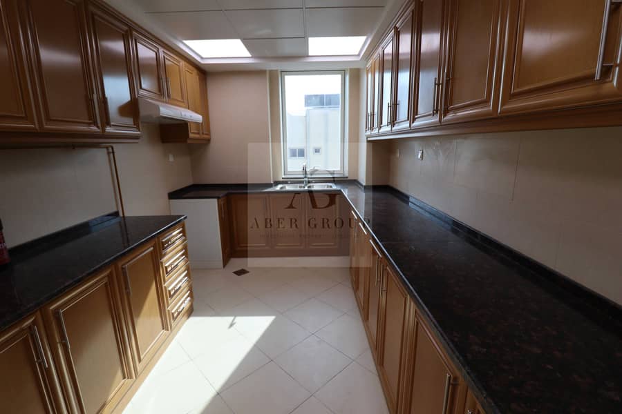 12 Amazing Brand New 2 Bed with separate kitchen