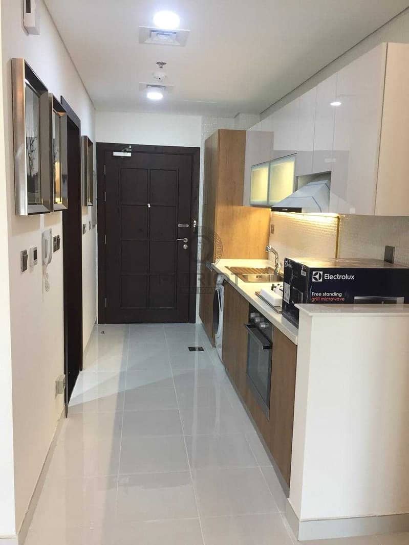 5 BRAND NEW ! FULLY FURNISHED STUDIO WITH BALCONY! HIGH FLOOR