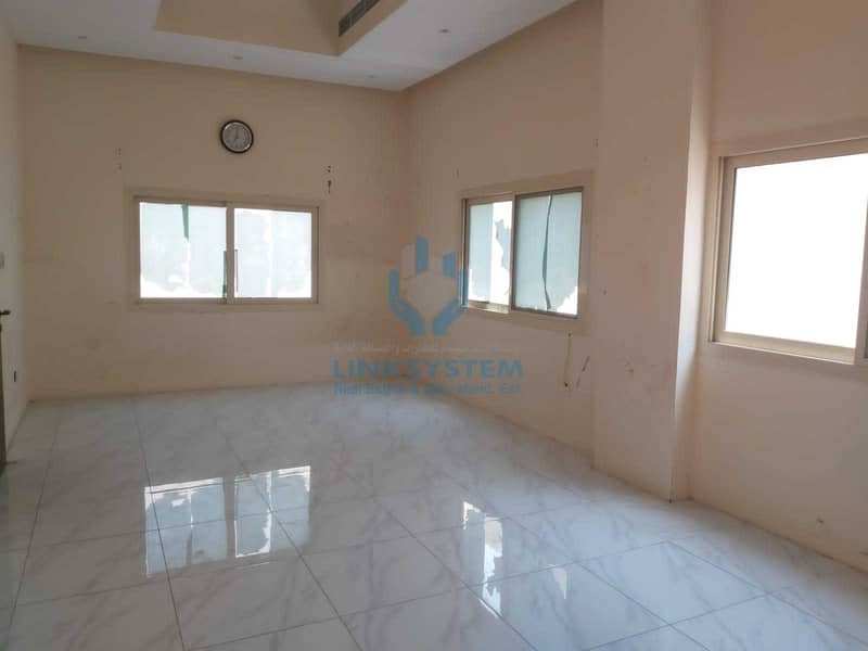 3 Elegant Villa Duplex 4 Bed Hall in Sharjhah Al Qadsiya