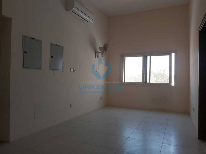5 Elegant Villa Duplex 4 Bed Hall in Sharjhah Al Qadsiya