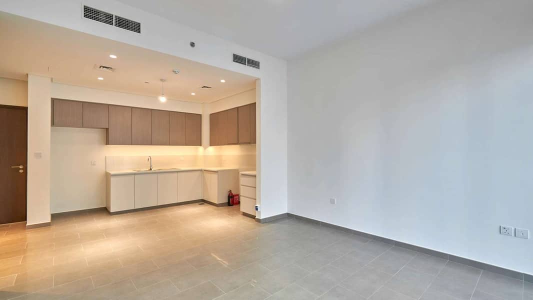 3 Mid-Floor Unit with a View of the Pool