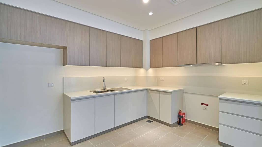 5 Mid-Floor Unit with a View of the Pool