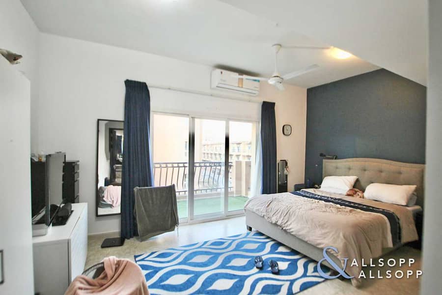 5 Exclusive | Upgraded | Large 3 Beds + Maid