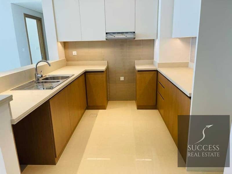 5 Harbour Views | Spacious 2 BR | High Floor | Brand New
