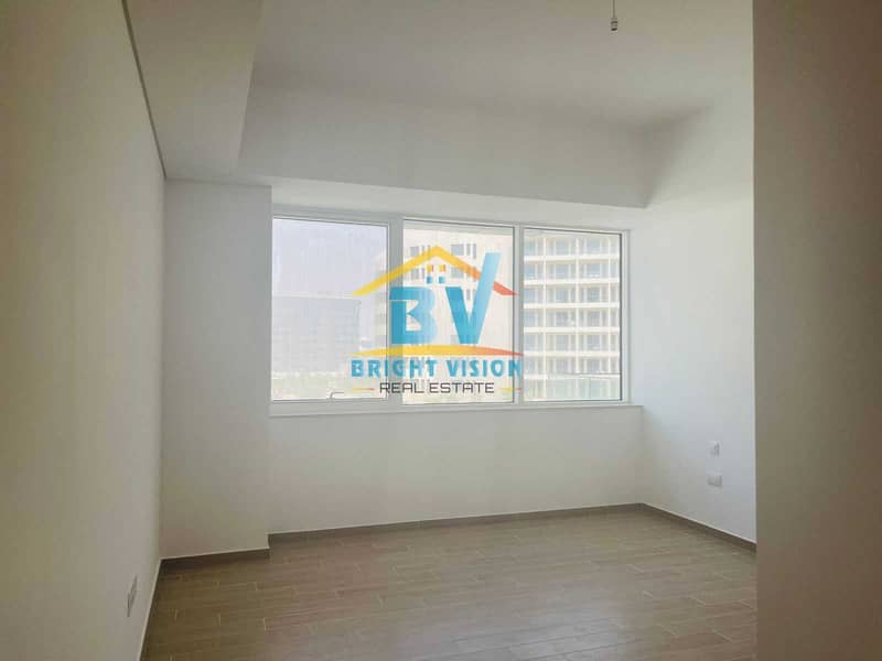 6 Brand New | Hot Deal | Sea View