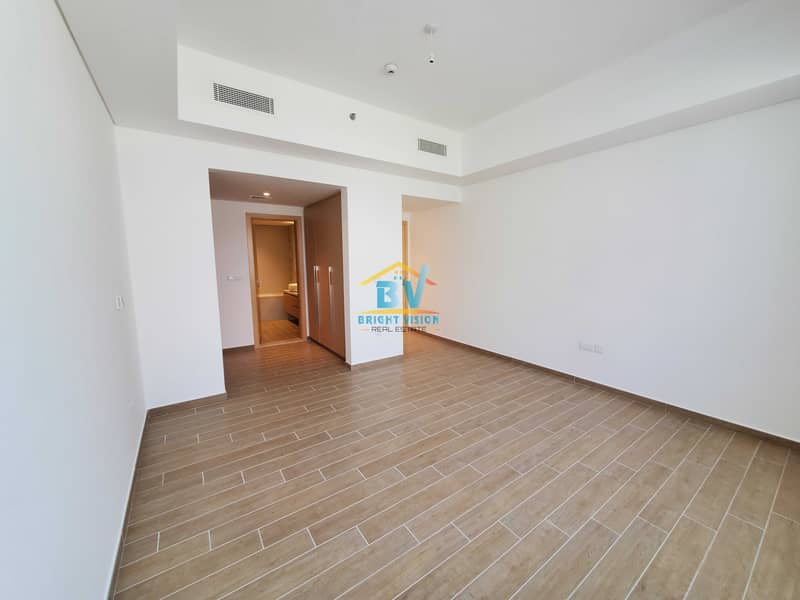 13 Brand New | Hot Deal | Sea View