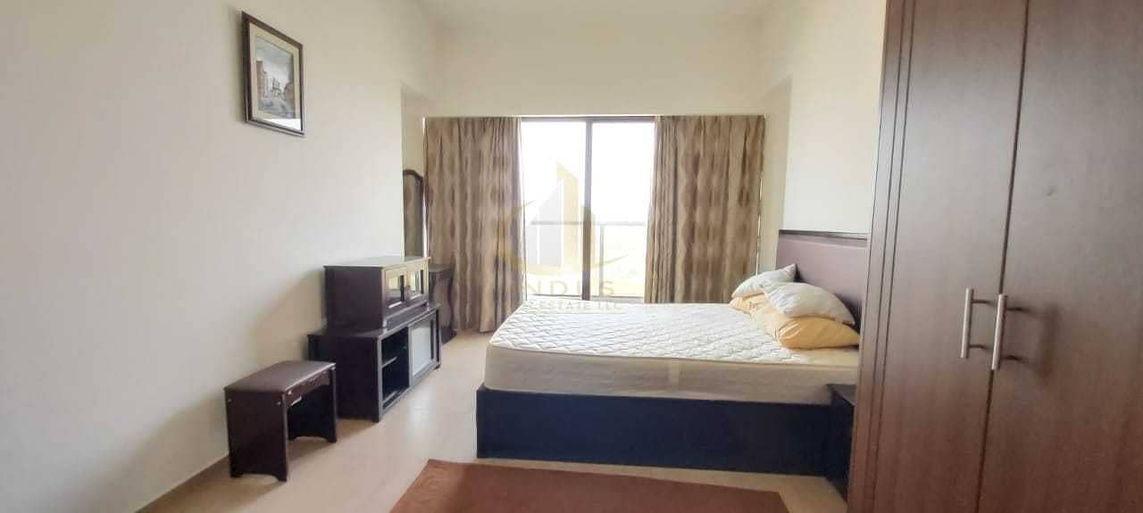 4 FULL GOLF VIEW BEAUTIFUL FURNISHED 1BHK IN ELITE-8
