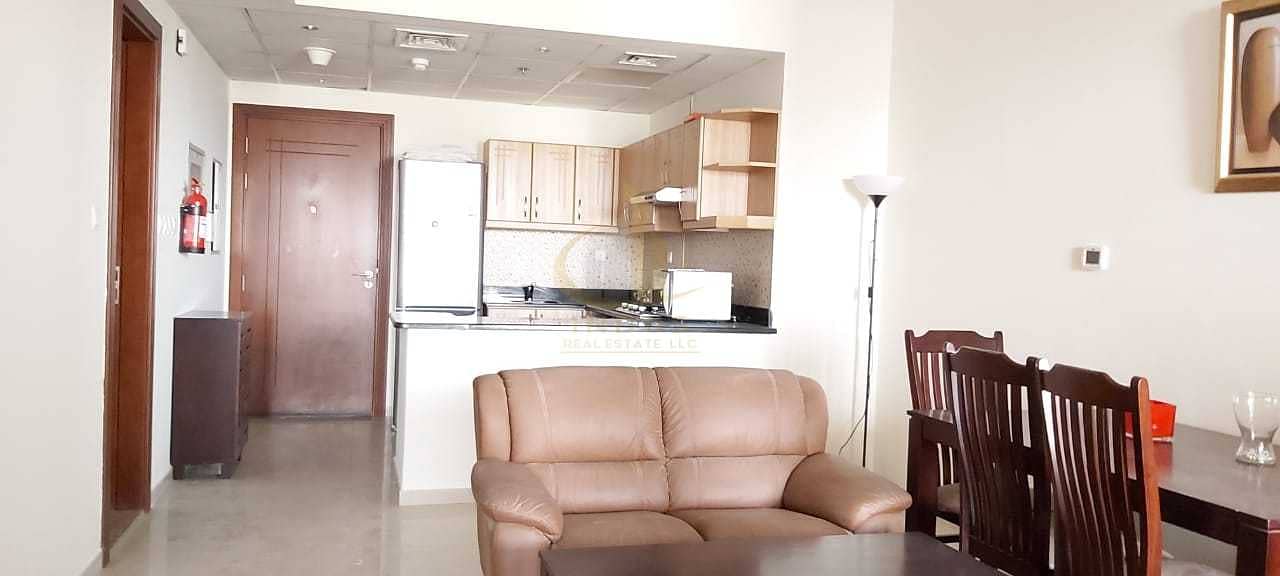 6 FULL GOLF VIEW BEAUTIFUL FURNISHED 1BHK IN ELITE-8