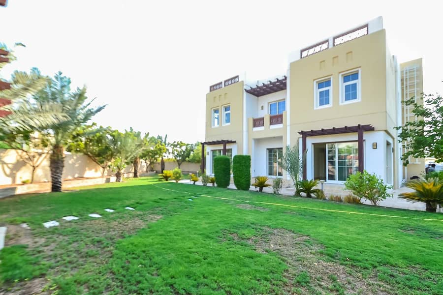 39 Huge Plot | Fully Landscaped |  Upgraded Villa