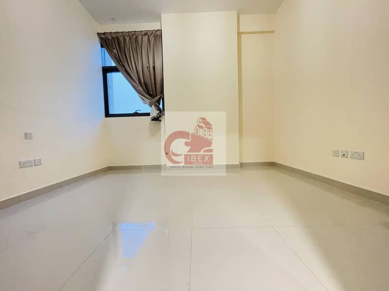 9 1 Month Free | Chiller Free Huge 2/BR | Laundry Room | Gym Pool & Parking