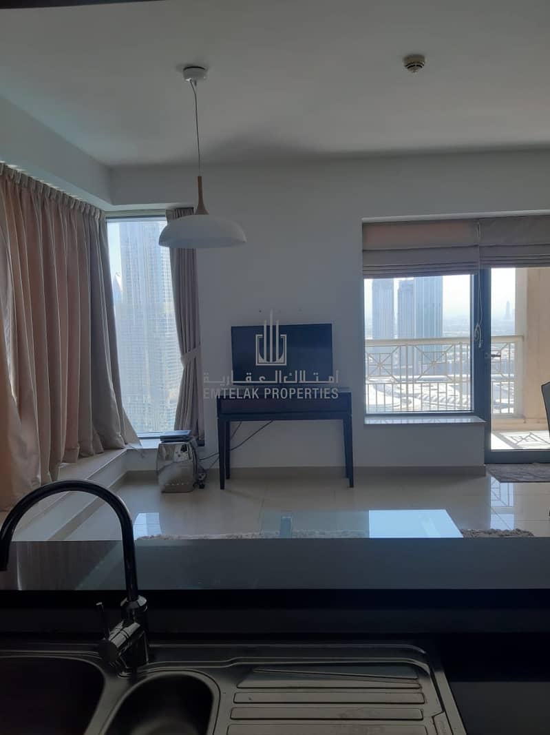 12 Luxurious View | Fully Furnished | High Floor