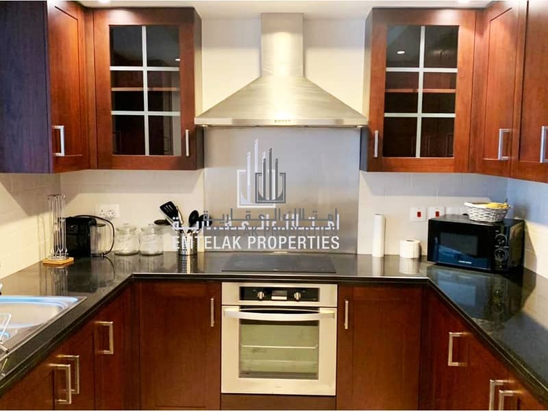 16 Luxurious View | Fully Furnished | High Floor