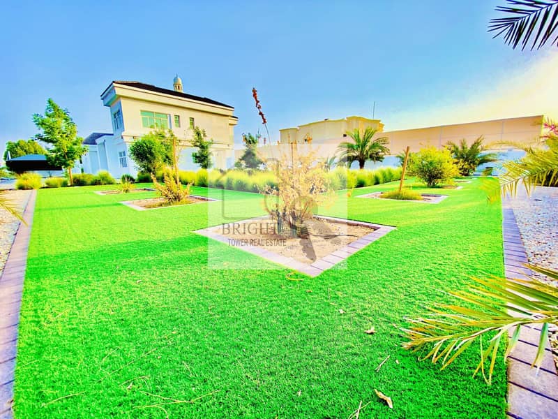 14 5 Bedroom Villa With Swming Pool In Al Khabisi