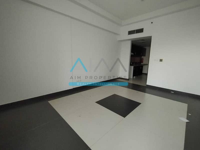 3 HUGE 550SQFT Studio With Balcony Behind Souq Extra Mall In Amazing Price