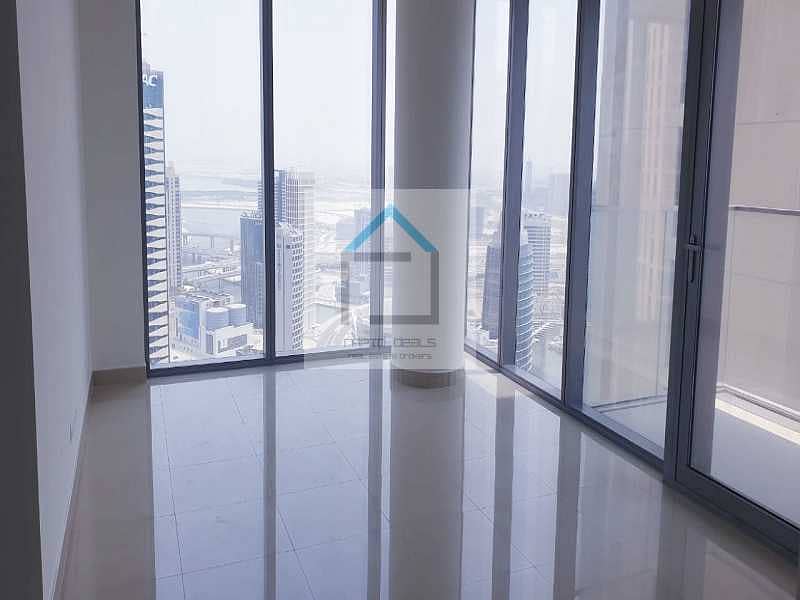 Pool View 1BR Apartment  with huge balcony for Rent @ Downtown