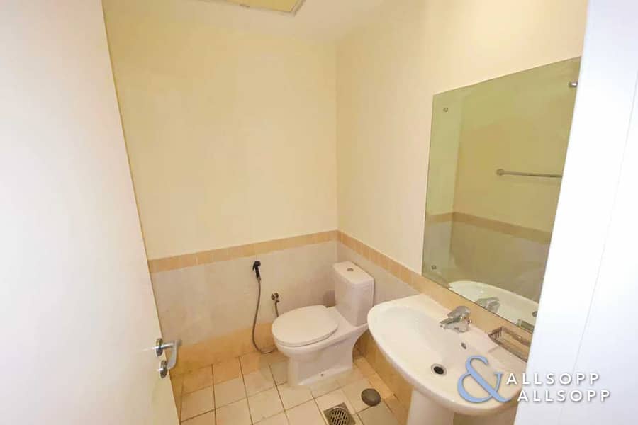 12 Vacant | Close To Souk | Upgraded | 2 Beds