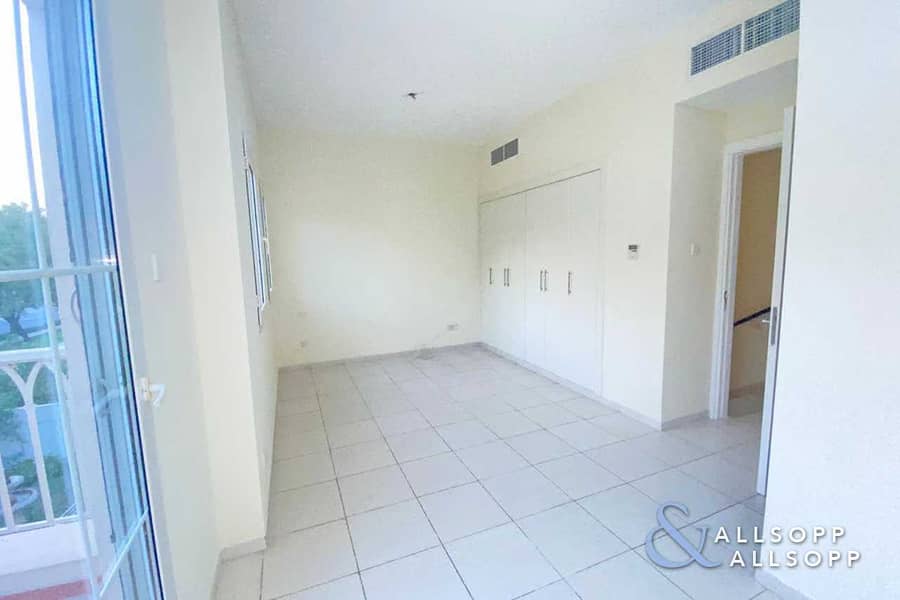 16 Vacant | Close To Souk | Upgraded | 2 Beds