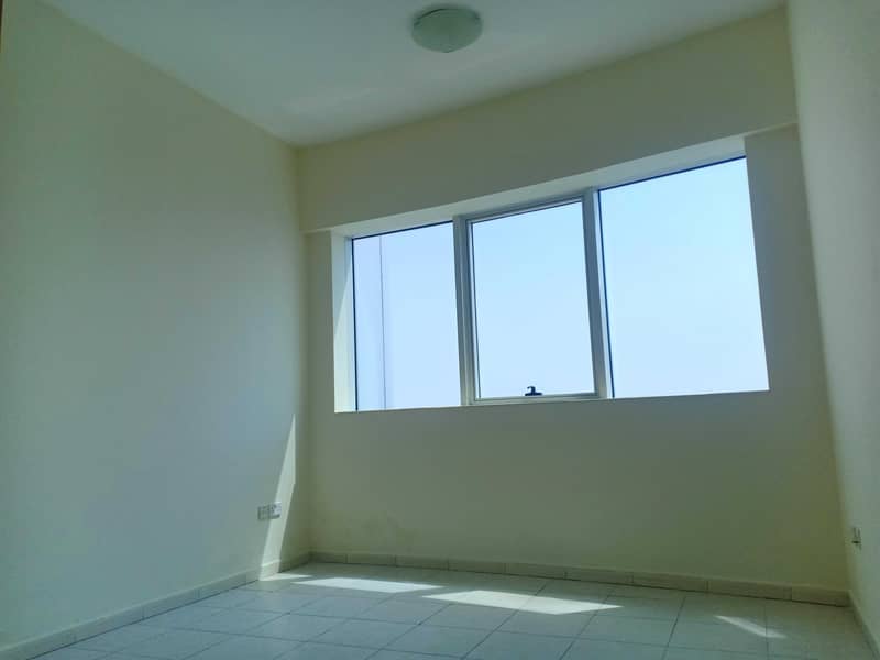 14 Spacious Unit | Unfurnished | Next to the Metro