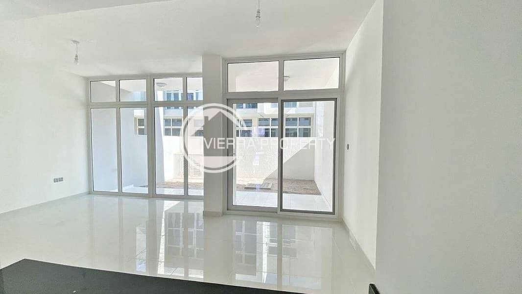 HIGH END FINISHING I BEST LAY OUT I HANDING OVER SOON HIGH END FINISHING I BEST LAY OUT I HANDING OVER SOON