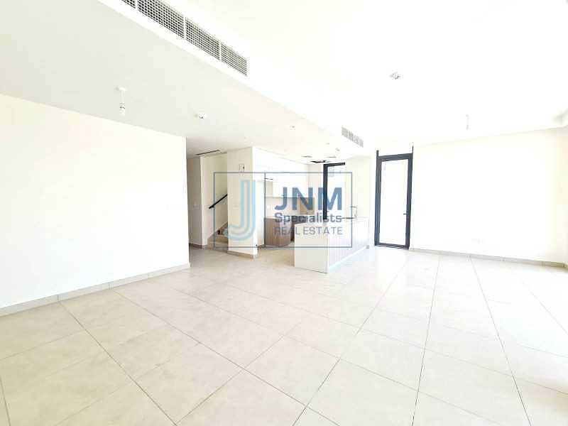 Full Golf Course View | Brand New | Vacant Full Golf Course View | Brand New | Vacant