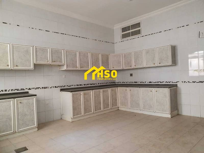 23 Villa for rent Of 3 floors in the Mushrif area