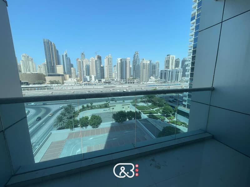 Elegant | Classy ideal for families | Near Metro Elegant | Classy ideal for families | Near Metro