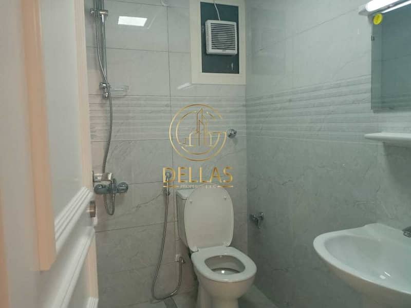 13 Apartment in Abu Dhabi - Tourist Club Area