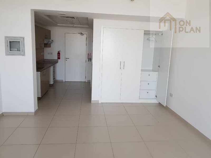 APARTMENT FOR SALE IN AL KHALEEJ VILLAGE APARTMENT FOR SALE IN AL KHALEEJ VILLAGE