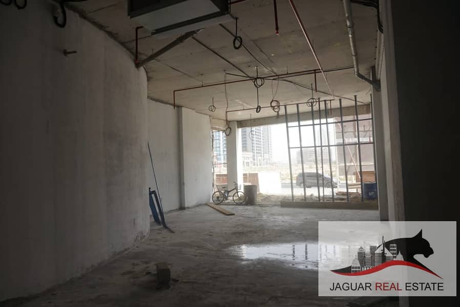 4 SHOP AVAILABLE IN A BRAND NEW BUILDING | 2 MONTHS FREE RENT
