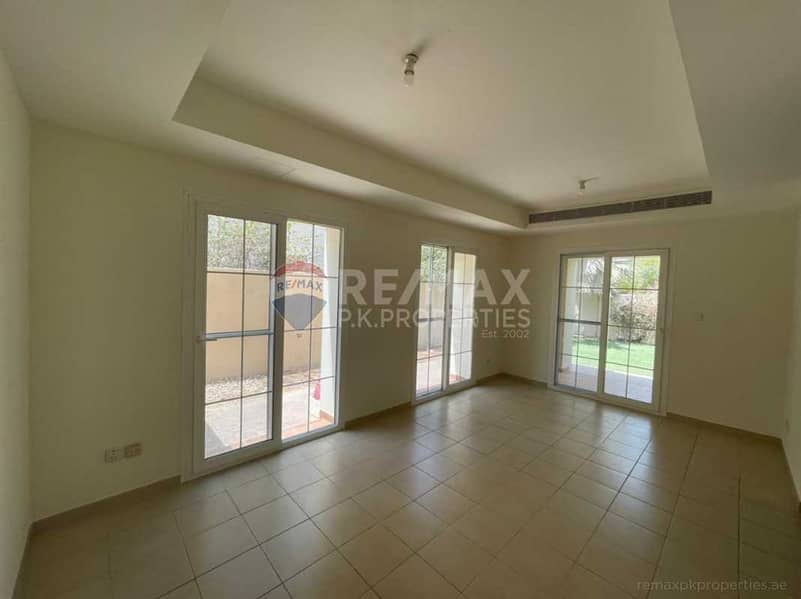 2 Single Row | 2 Beds + Study | Facing Park