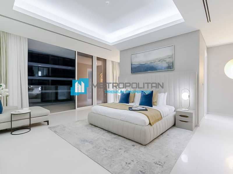 15 Upgraded Penthouse|Magnificent Views|Finest Living