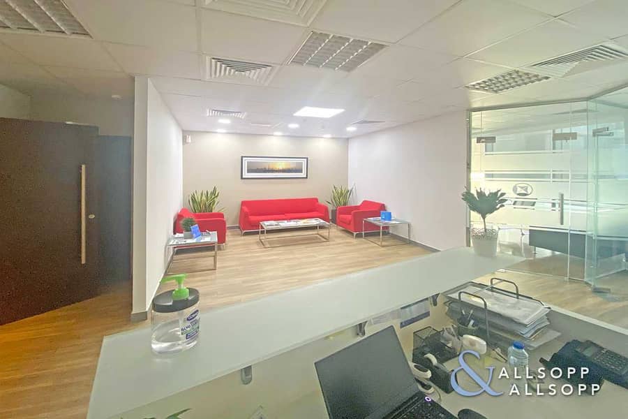 9 Fully Fitted Office | Close To Metro | DIFC