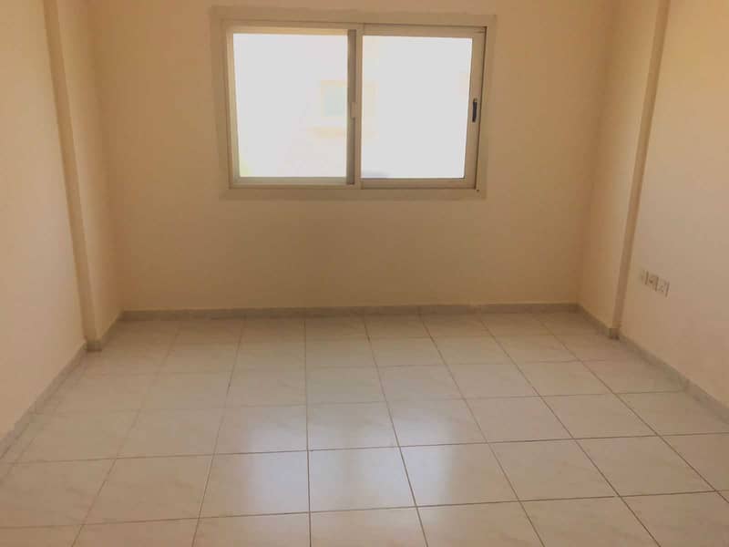 Квартира в Аль Кулайя, 10000 AED - 5198268