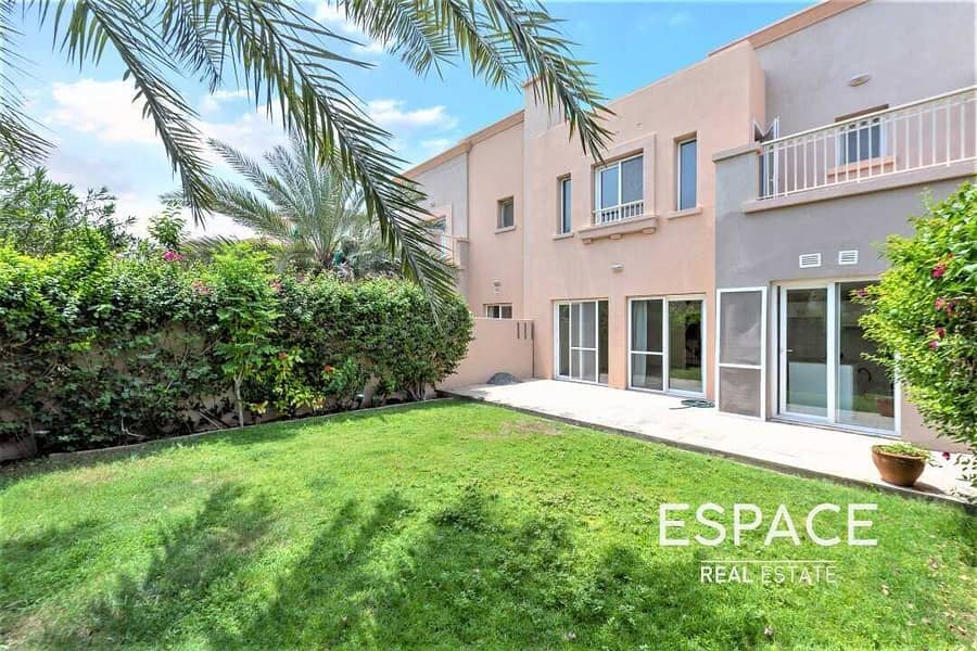 Extended 3BR plus Study Opposite the Park Extended 3BR plus Study Opposite the Park