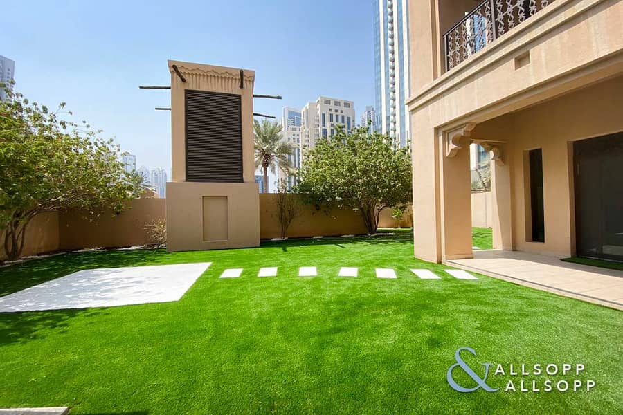 2 Huge Private Garden | 2 Beds | Vacant Now