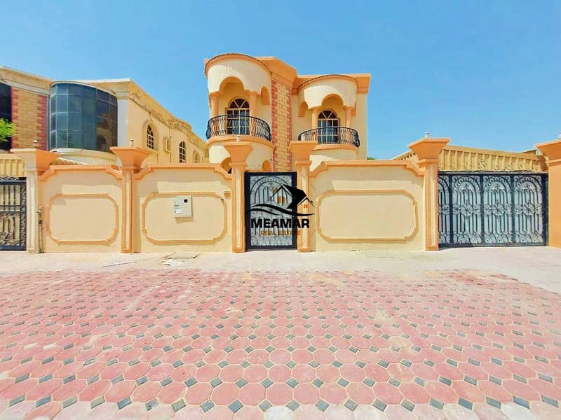 For rent a stone face villa, personal finishing, first resident in the MOWAIHAT area in Ajman, on the main street, close to Mohammed Bin Zayed Street