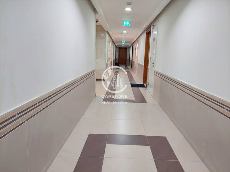 0% Commission! Stylish 2BHK+Gym+Pool+Parking. 0% Commission! Stylish 2BHK+Gym+Pool+Parking.