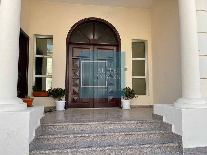 9 Upgraded Spacious 1 Bedroom Hall in MBZ Zone 16