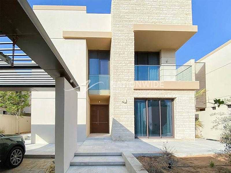 Live The Luxurious Life You Deserve With Villa Live The Luxurious Life You Deserve With Villa