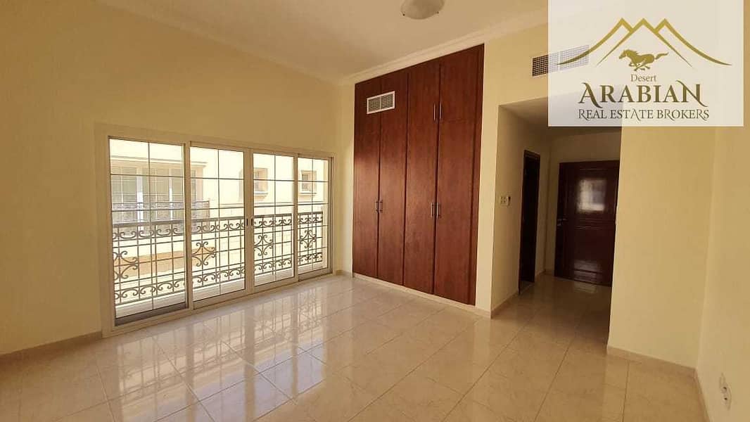 14 INDEPENDENT VILLA | NEAR MOE | LARGE ROOMS |