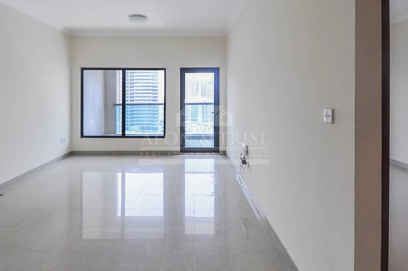 3 With Balcony | Marina View | Spacious |Bright Unit