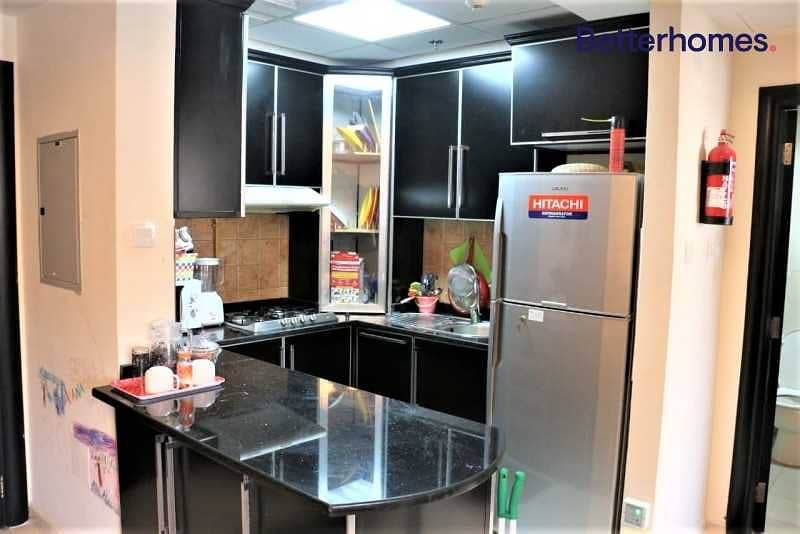 2 Upgraded Kitchen| Close to mall| Well maintained