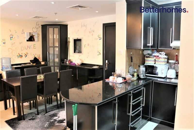 3 Upgraded Kitchen| Close to mall| Well maintained