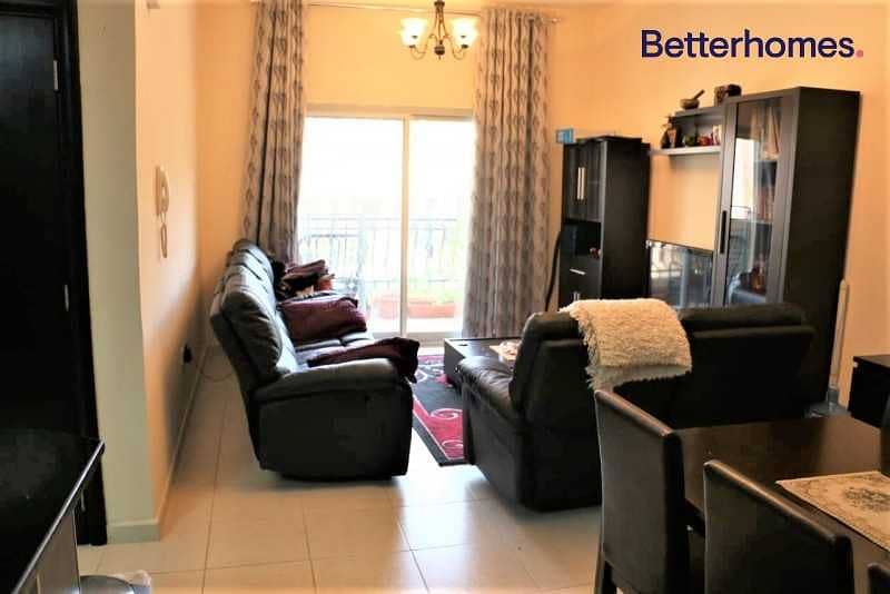 Upgraded Kitchen| Close to mall| Well maintained