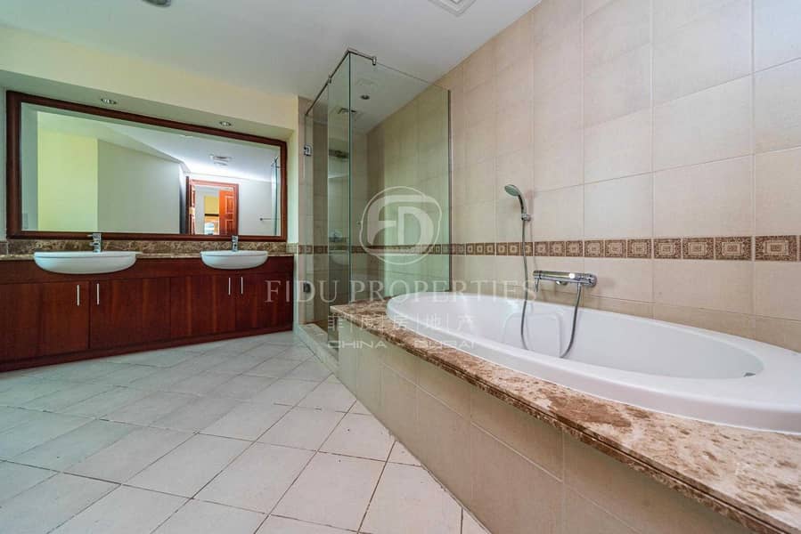 8 Spacious 2 bedroom in Golden mile Palm Jumeirah
