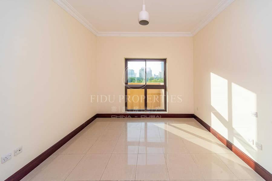 10 Spacious 2 bedroom in Golden mile Palm Jumeirah